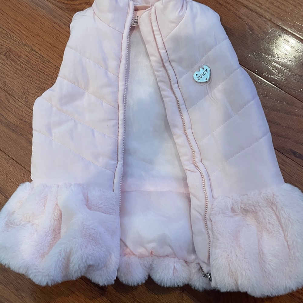 Super comfy little girls vest